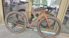 light-bicycle-wg44-custom-wheel-build-on-enve-mog