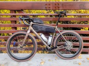 light-bicycle-wg55-disc-brake-wide-gravel-carbon-wheelset-installed-on-a-trek-checkpoint-alr-
