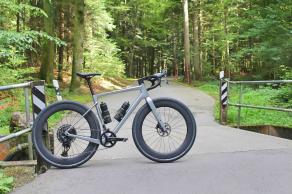 light-bicycle-wr65-disc-brake-carbon-wheels-road-gravel-race-aero-build