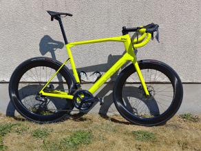 light-bicycle-wr65-disc-wide-road-carbon-wheelset-vittoria-zaffiro-graphene