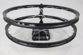 light-bicycle-xc930-plus-handbuilt-wheelset-laced-to-dt-swiss-180-hubs